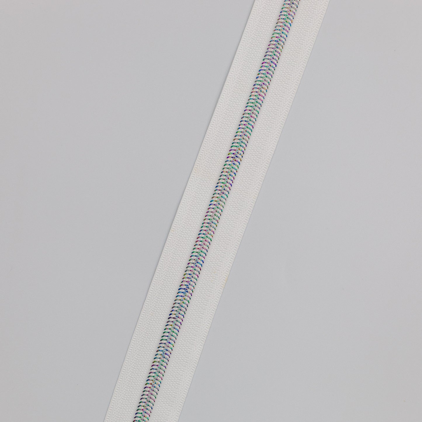 Zipper Tape - White/White Iridescent