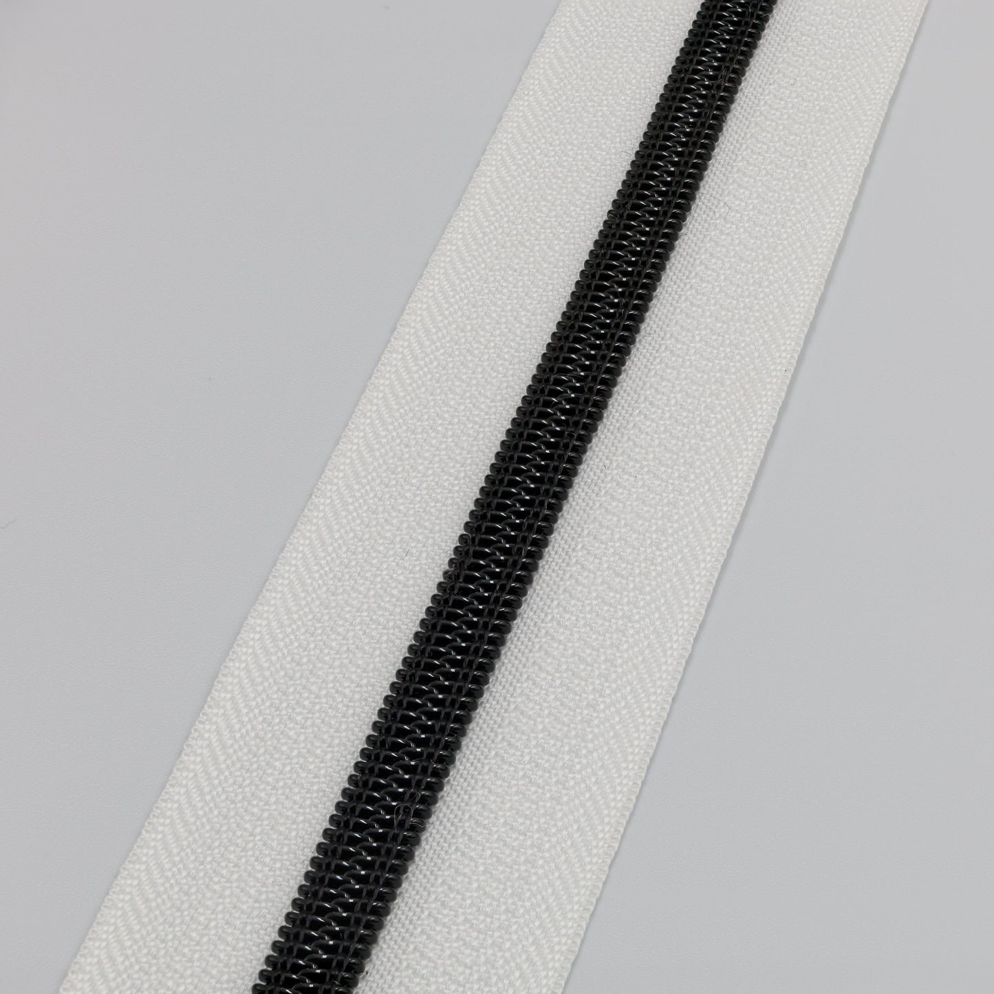 Zipper Tape - Black/White